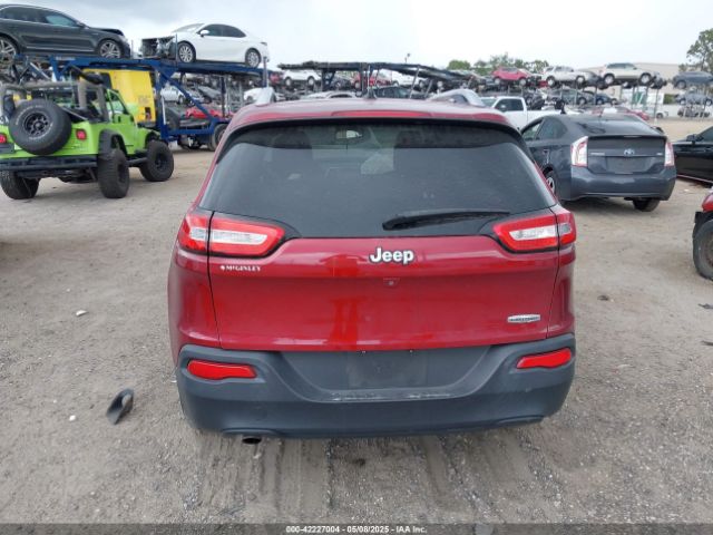 1C4PJLCB1FW627998 Jeep Cherokee Latitude