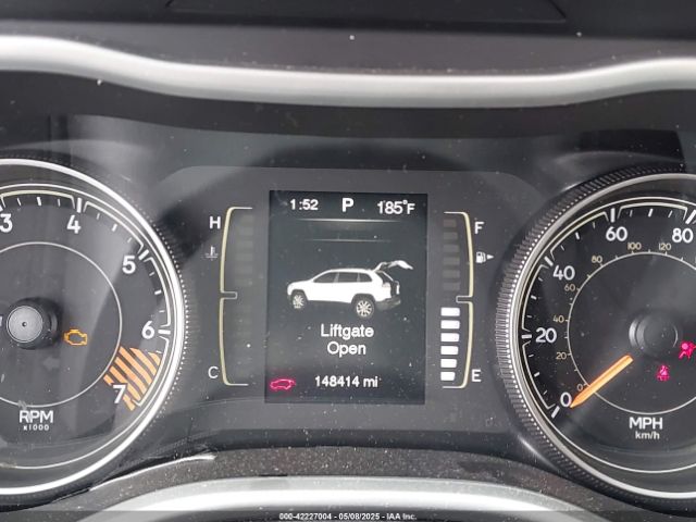 1C4PJLCB1FW627998 Jeep Cherokee Latitude