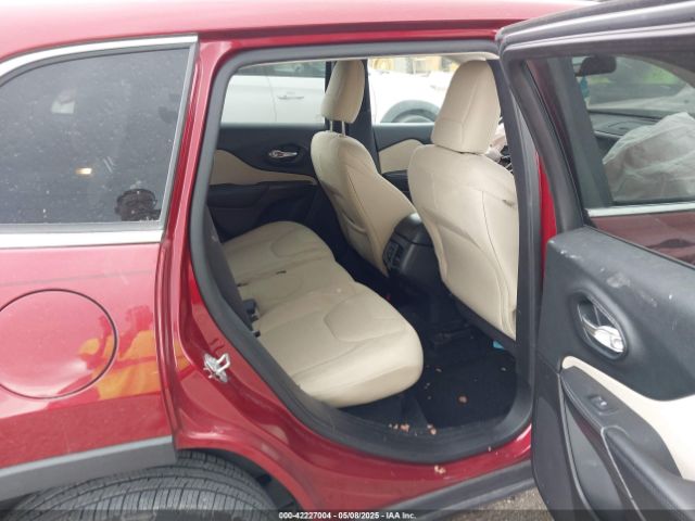 1C4PJLCB1FW627998 Jeep Cherokee Latitude