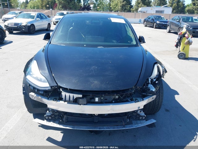 Tesla MODEL 3 2018 5YJ3E1EA7JF011411 Image 12