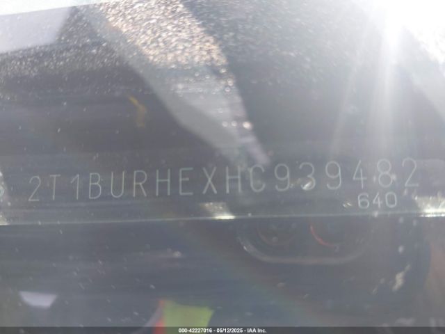 2T1BURHEXHC939482 Toyota COROLLA LE