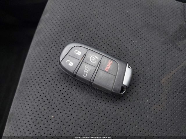 1C4RJFAG6JC394171 Jeep Grand Cherokee Altitude 4x4