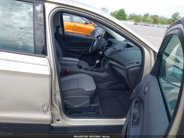 1FMCU0F73HUC49687 Ford ESCAPE S