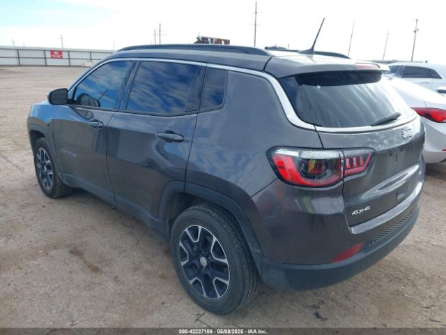 3C4NJDBB6NT120808 Jeep Compass Latitude 4x4
