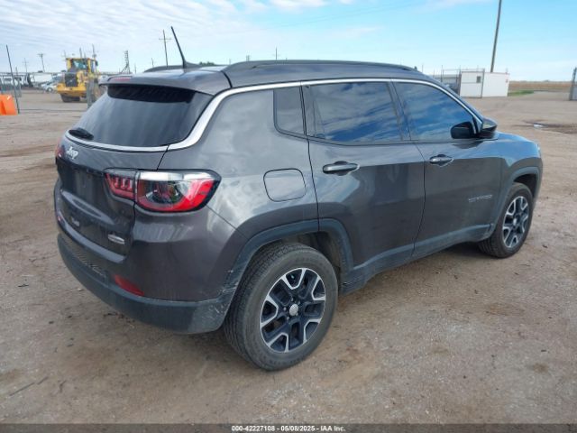 3C4NJDBB6NT120808 Jeep Compass Latitude 4x4