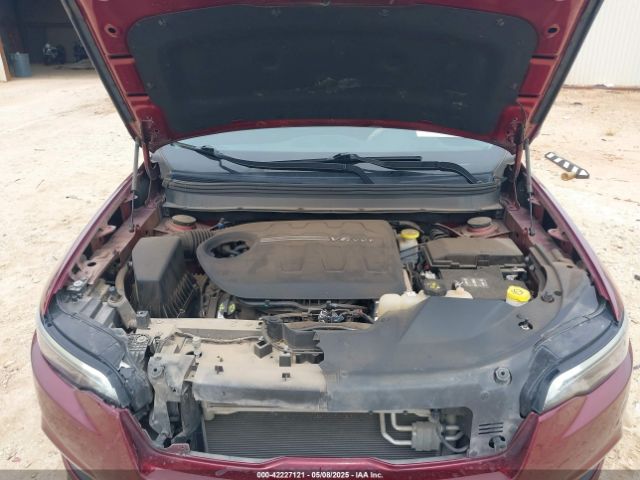 1C4PJMCX9KD172664 Jeep Cherokee Latitude