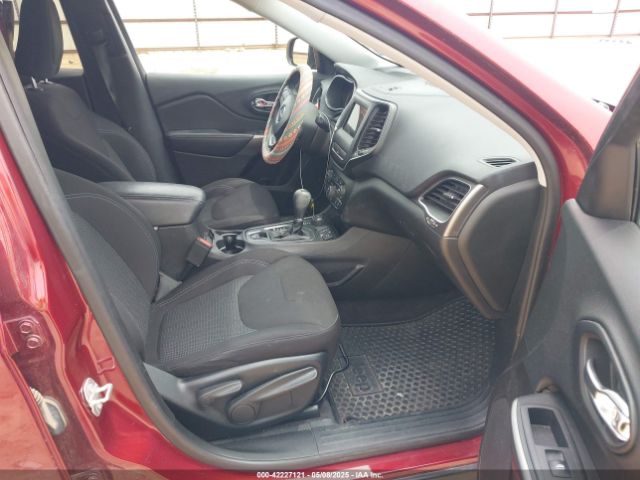 1C4PJMCX9KD172664 Jeep Cherokee Latitude