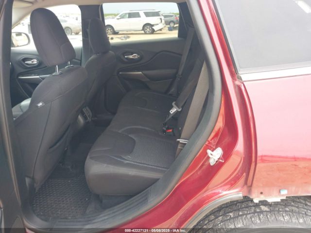 1C4PJMCX9KD172664 Jeep Cherokee Latitude
