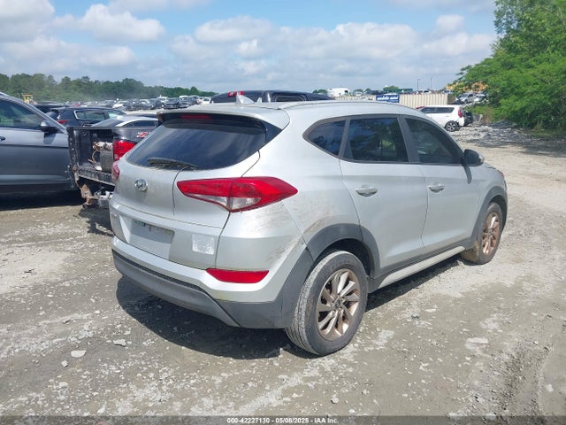 KM8J33A44JU678058 Hyundai TUCSON SEL