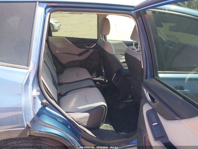 JF2SKAGC1KH545610 Subaru Forester Premium