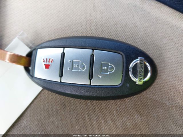 5N1DR2MN5KC646432 Nissan Pathfinder S