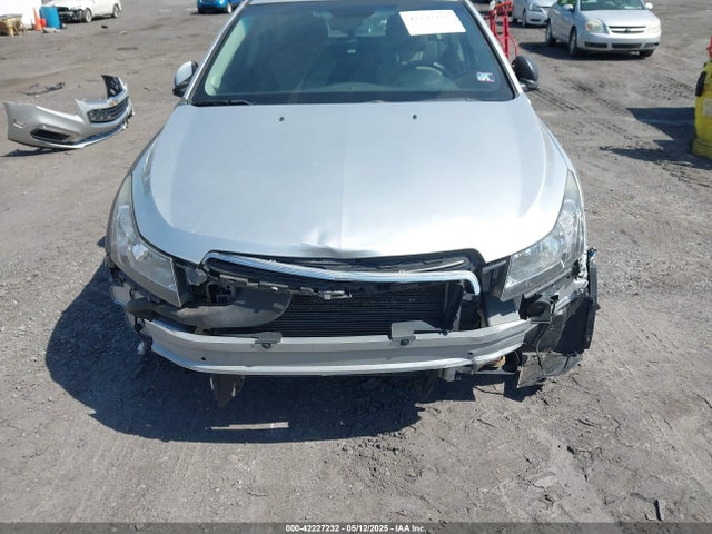 1G1PA5SG3F7300921 Chevrolet Cruze Ls Auto