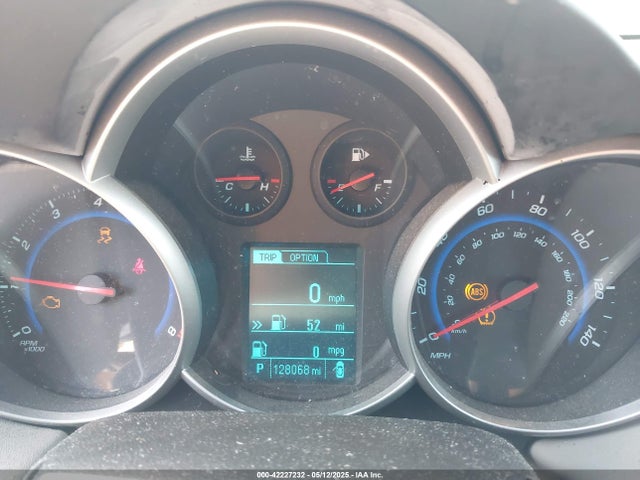 1G1PA5SG3F7300921 Chevrolet Cruze Ls Auto