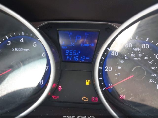 KM8JT3AF6FU982128 Hyundai TUCSON GLS