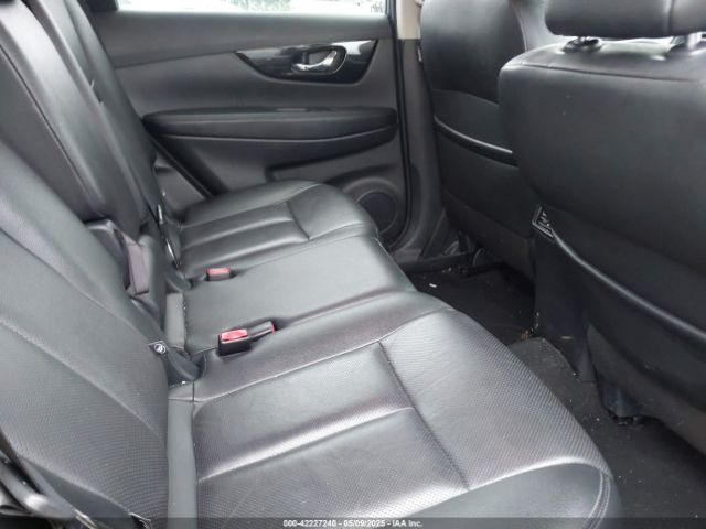 5N1AT2MV6JC801928 Nissan Rogue Sl