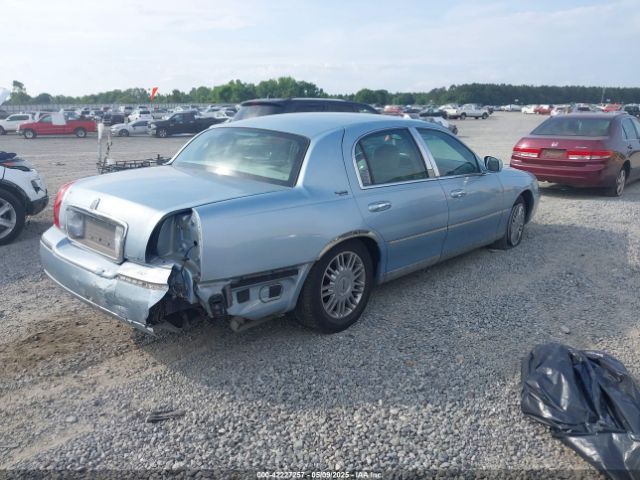 2009 LINCOLN TOWN CAR 2LNHM82V69X627696 Photo 3