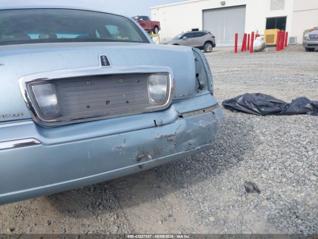 2009 LINCOLN TOWN CAR 2LNHM82V69X627696 Photo 5