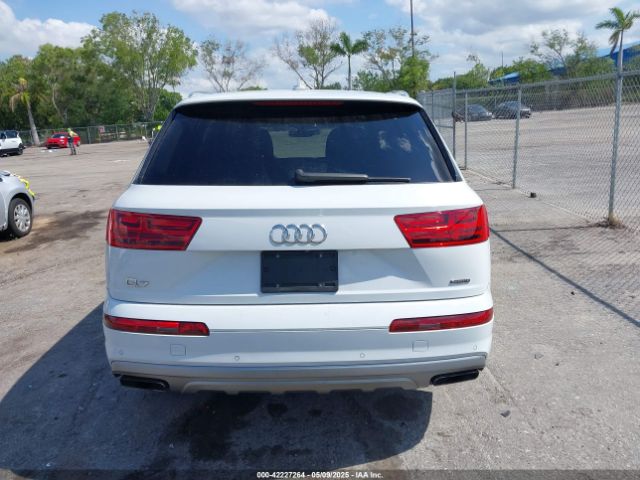 WA1AHAF77JD045349 Audi Q7 2.0t Premium