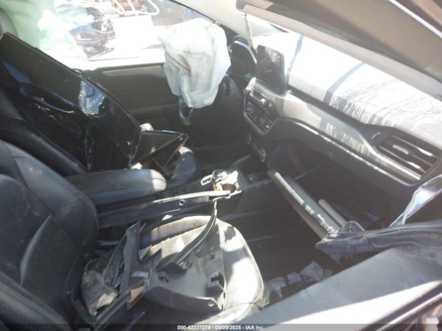 1FMCU9J95MUA77427 Ford Escape Titanium
