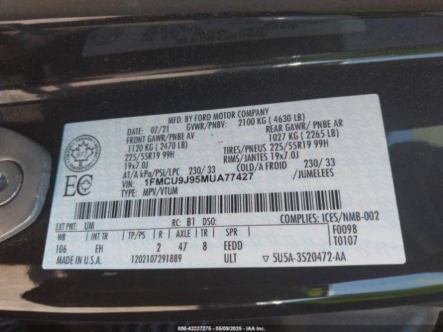 1FMCU9J95MUA77427 Ford Escape Titanium