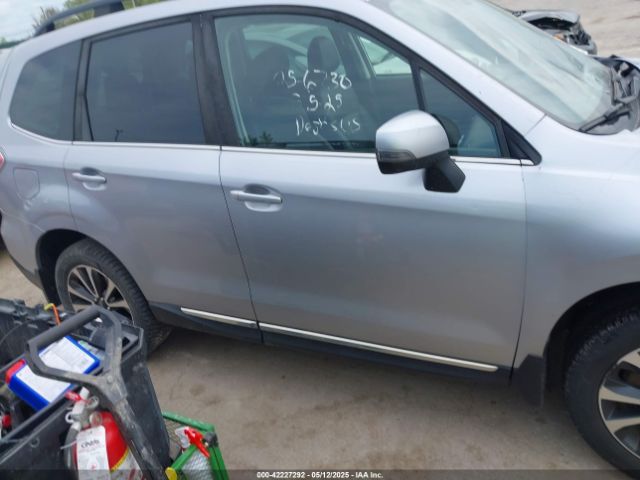 JF2SJGWCXHH587581 Subaru Forester 2.0xt Touring