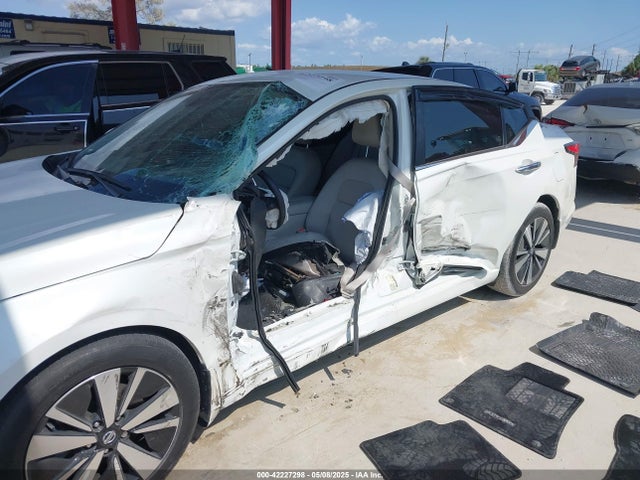 1N4BL4DVXMN404127 Nissan Altima Sv Fwd
