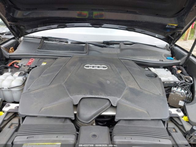WA1AVAF16KD019301 Audi Q8 55 Premium
