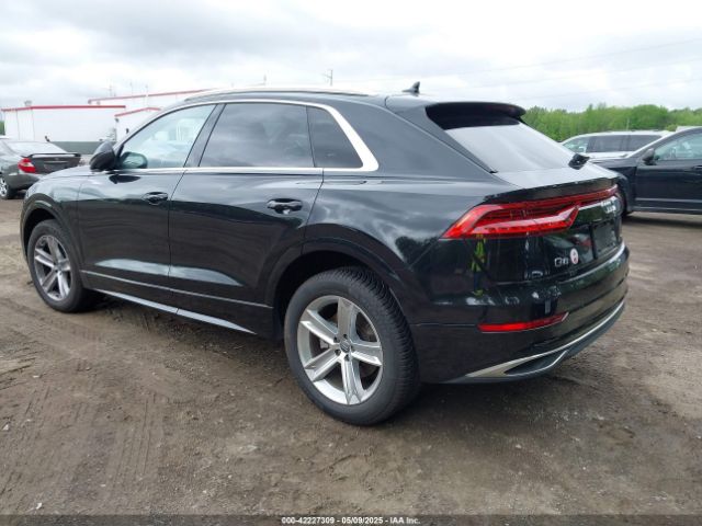 WA1AVAF16KD019301 Audi Q8 55 Premium