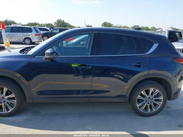JM3KFBEY8K0563115 Mazda Cx-5 Signature