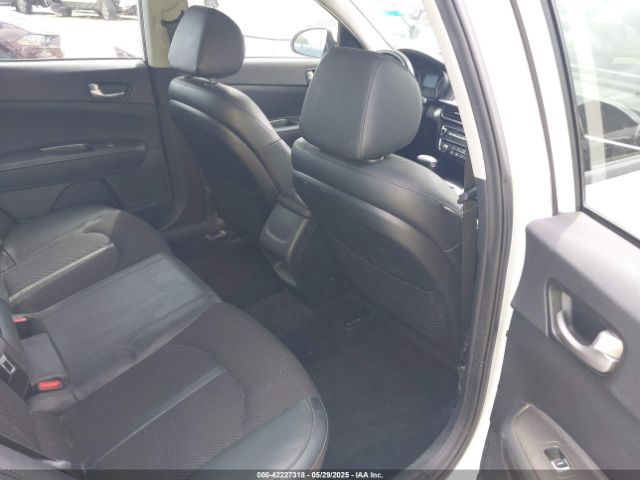5XXGT4L35KG333217 KIA Optima S