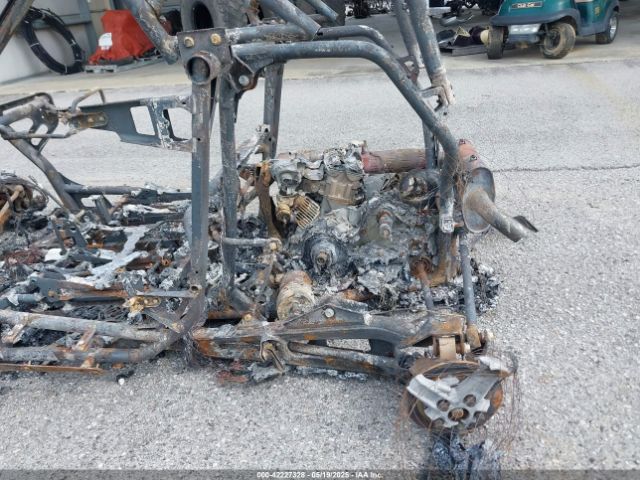 2023 POLARIS RZR 3NSGAD929PG328531 Photo 8