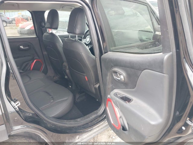 ZACCJBCB6JPH23043 Jeep Renegade Trailhawk 4x4