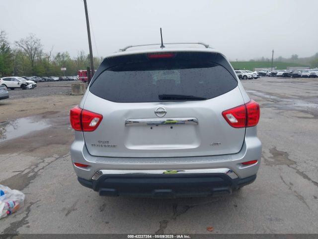 5N1DR2MMXHC677711 Nissan Pathfinder S
