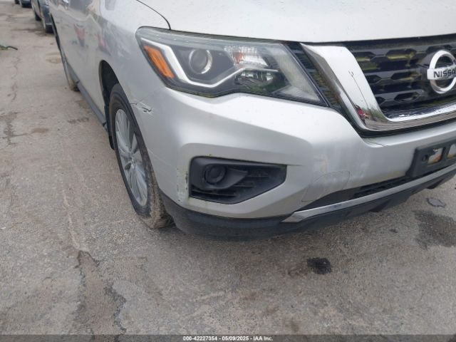 5N1DR2MMXHC677711 Nissan Pathfinder S