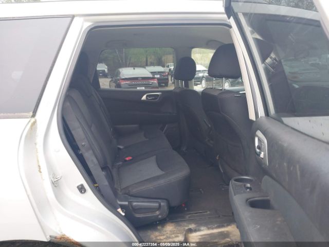 5N1DR2MMXHC677711 Nissan Pathfinder S
