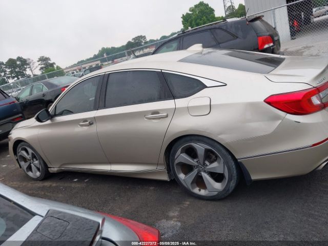 1HGCV1F92JA003036 Honda Accord Touring