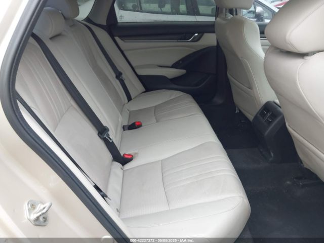 1HGCV1F92JA003036 Honda Accord Touring