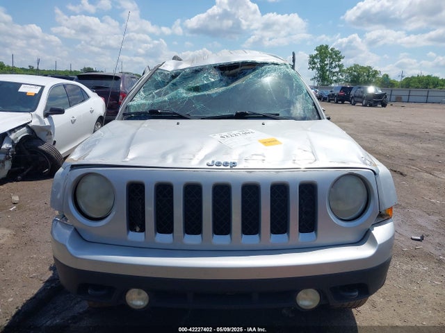 1C4NJRFB0ED549410 Jeep Patriot Latitude