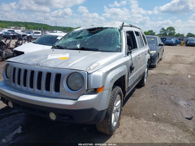 1C4NJRFB0ED549410 Jeep Patriot Latitude