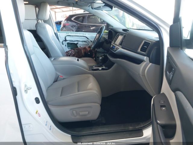 5TDJZRFH8KS597118 Toyota Highlander Xle