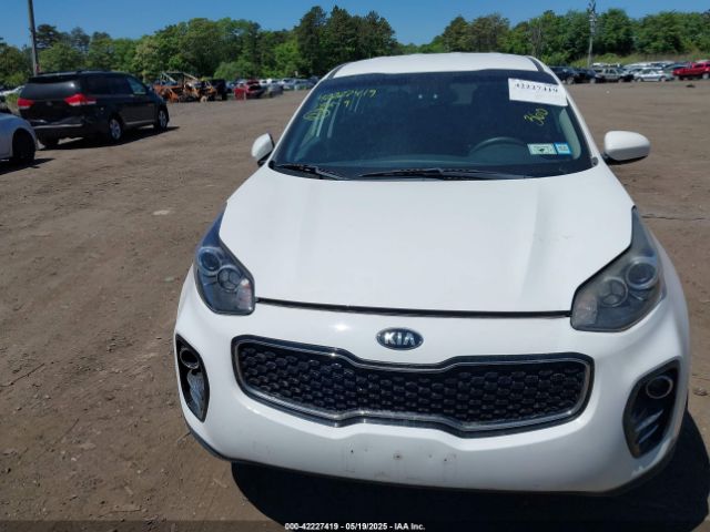 KNDPMCAC5J7372245 KIA Sportage Lx