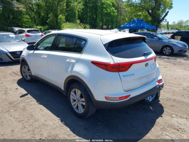 KNDPMCAC5J7372245 KIA Sportage Lx