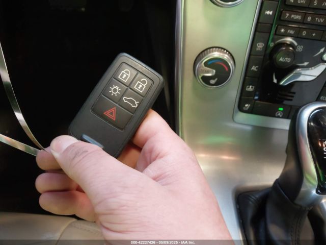LYV402HK7HB138376 Volvo S60 Inscription T5