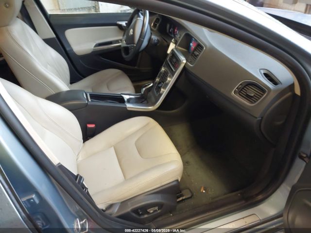 LYV402HK7HB138376 Volvo S60 Inscription T5