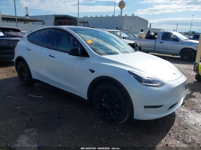 2023 TESLA MODEL Y 7SAYGDEEXPA163535 Photo 0