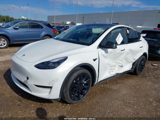 2023 TESLA MODEL Y 7SAYGDEEXPA163535 Photo 1