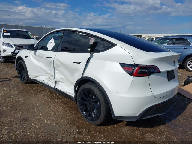 2023 TESLA MODEL Y 7SAYGDEEXPA163535 Photo 2