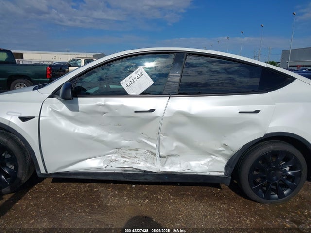 2023 TESLA MODEL Y 7SAYGDEEXPA163535 Photo 5