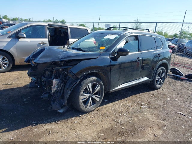 JN8AT3DD3MW320124 Nissan Rogue Platinum Intelligent Awd