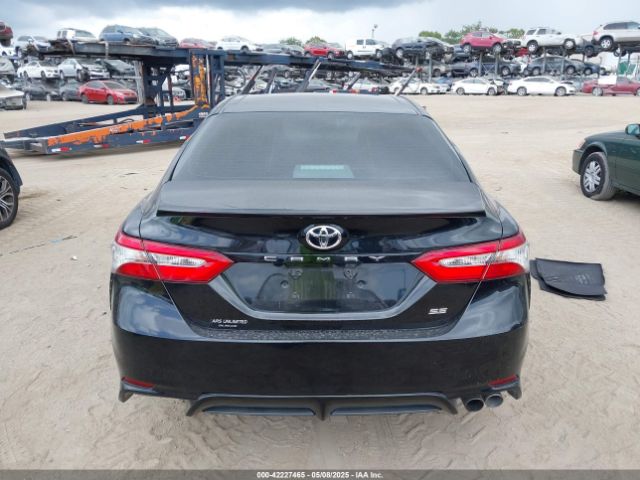 4T1B11HK8JU061295 Toyota CAMRY SE